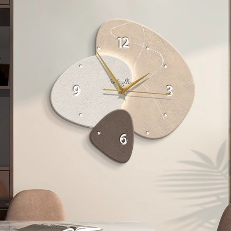 Elegant Oval Quartz Wall Clock