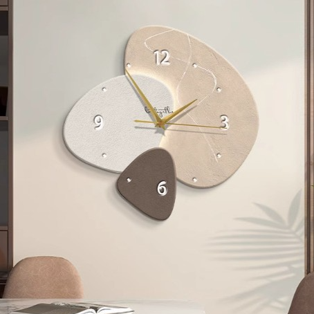 Elegant Oval Quartz Wall Clock