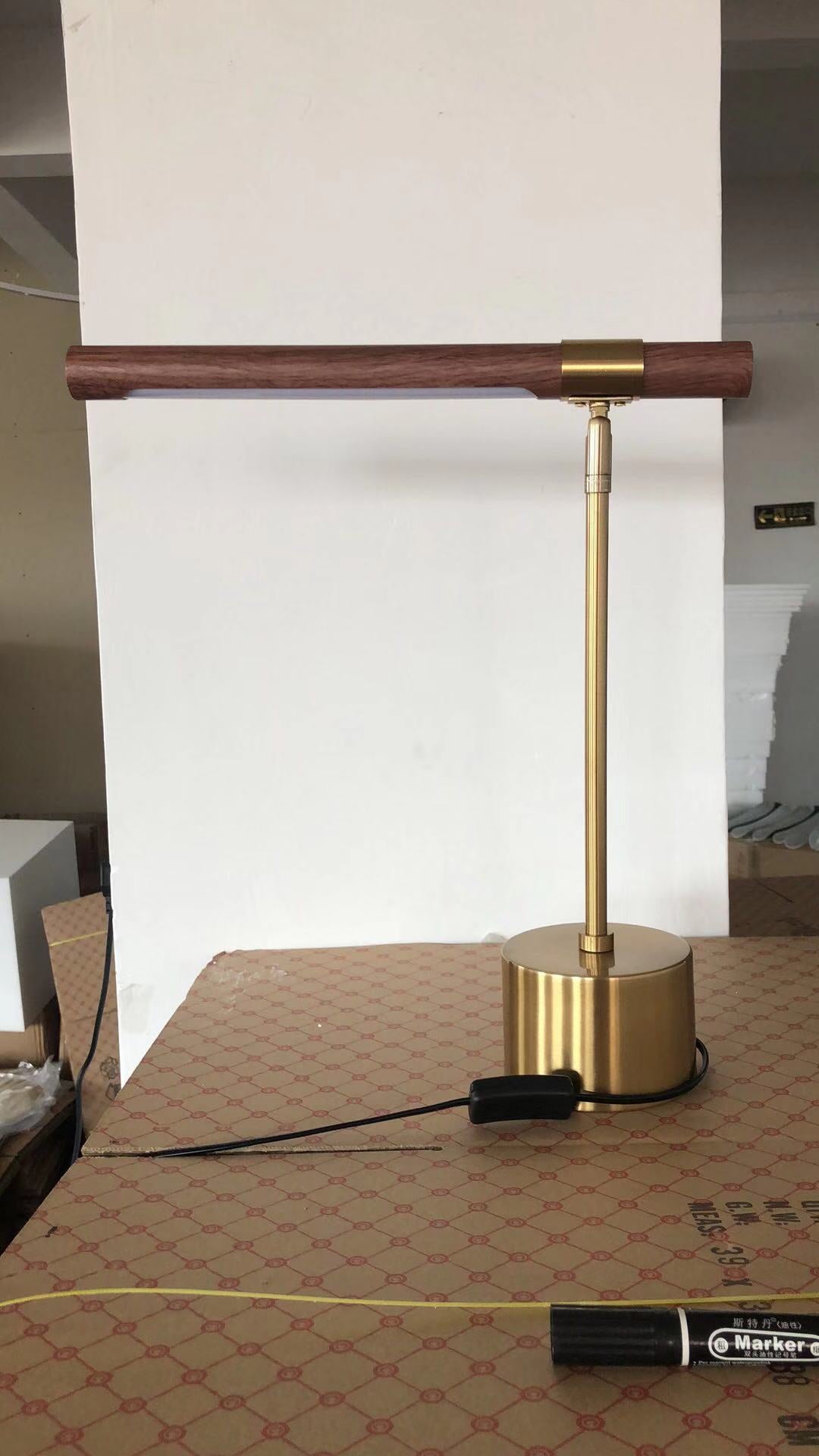 Warm Wood Grain Table Lamp