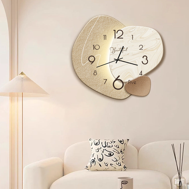 Elegant Oval Quartz Wall Clock